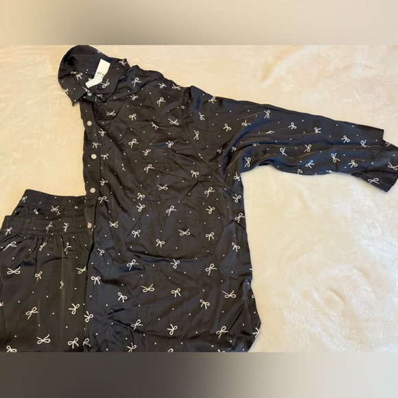 Aerie SET off Duty Satin Bow Pajama Set Shirt + Pant Black Size NWT - Picture 7 of 12